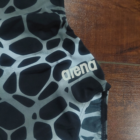 Arena Polycarbonite Challenge Back Swimsuit Size 38 - Picture 3 of 8
